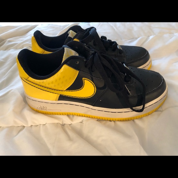 nike 1s yellow and black